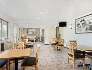 Super 8 By Wyndham Joppa Hotell Exteriör bild